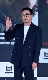 하정우, ‘브로큰’으로 만나요