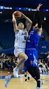 김동현, 우아하게 떠올라서