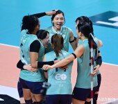 뚜이, 서브 득점에 쓰담쓰담