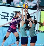 정윤주, 넘어가라