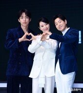 사랑스러움 담은 ‘트리거’ 제작발표회