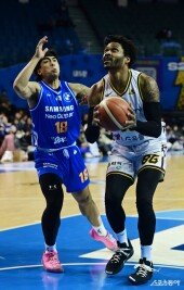 먼로, 초반에 몰아가자