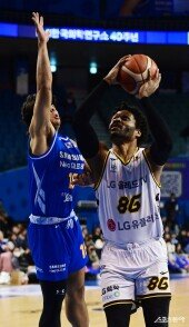 먼로, 구탕 비켜