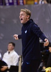 틸리카이넨 감독, 5세트 가자!