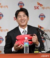 구자철 ‘오랫동안 함께 했던 축구화’