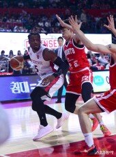 정관장 유니폼 입은 버튼