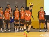 신호진 ‘올려줄께’