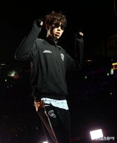 이우석 ‘이 구역의 댄스 머신~’