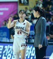 김소니아 ‘공격이 안풀려요’