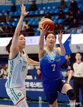 신지현, 3연승을 향한 득점~