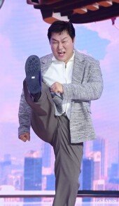 윤경호, ‘주지훈 타도!’