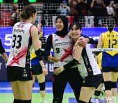 정관장, 2위 현대건설 잡고 최다 12연승 질주!