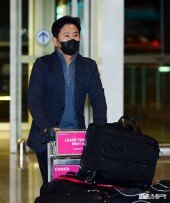 손시헌 코치 ‘1군 코치로 스프링캠프 출발’