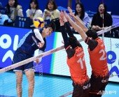 이강원, 블로커 터치 아웃이야!