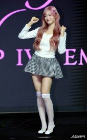 아이브 이서 ‘당찬 막내의 귀여움’