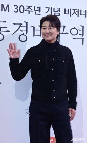 송강호, 25년 지나도 최고 배우