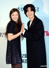 고아라-장률 ‘익숙한듯 다정하게~’