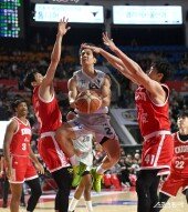 허훈 ‘코트를 날아서’