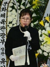 이자연, ‘오빠가 그리워요’