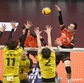 김웅비 ‘강스파이크’