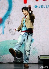 이븐 케이타 ‘시그니처 포즈~’