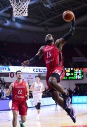 버튼 ‘멋지게 날아서’