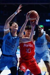 임동섭-김국찬, 치열한 리바운드 경합