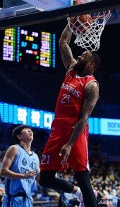 숀롱, 화끈한 덩크