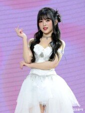 블링원 샌디 ‘비주얼 폭발~’