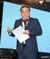 임진모 음악평론가 ‘YB 메탈 밴드를 소개합니다’