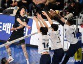 허수봉 ‘블로커 터치 아웃’