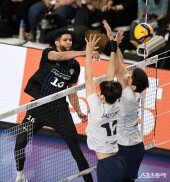 레오 ‘블로킹 뚫었어’