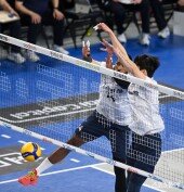 요스바니 ‘블로킹 성공’