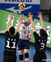 정지석 ‘코트에 날아가라’