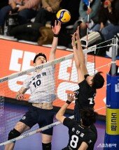 정지석 ‘팔을 쭉~’