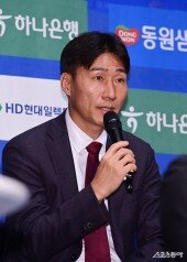 이영민 감독, 진지하게