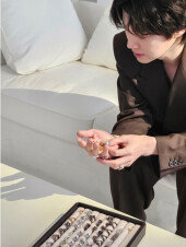 서인국 보고있나…치명적인 안재현, 뉴욕타임즈 패션 섹션 장식 [화보]