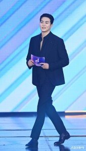 정건주, 반칙인 비주얼