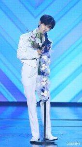 제로베이스원 장하오, 설레는 수상 소감