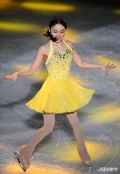 김채연, 뿜어져 나오는 러블리함