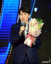 위성우 감독, 가장 뜻깊은 수상!