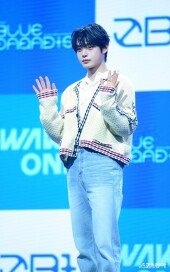 제로베이스원 김지웅 ‘든든 맏형’