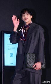 로운, 너무 잘생긴거 아닌가요?