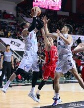 문성곤 ‘리바운드는 위치야’