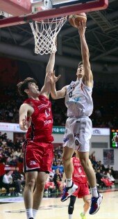 하윤기 ‘레이업슛’