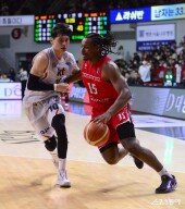 버튼 ‘공격 버튼 온’