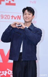 신현승, 대형견 떠오르는 발랄함