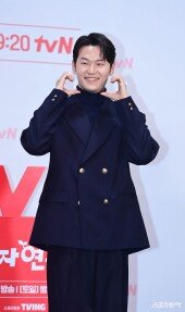 이학주, 팬심 녹이는 볼하트