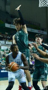 니콜슨 ‘한 박자 쉬고’