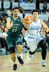 알바노 ‘따라와봐’